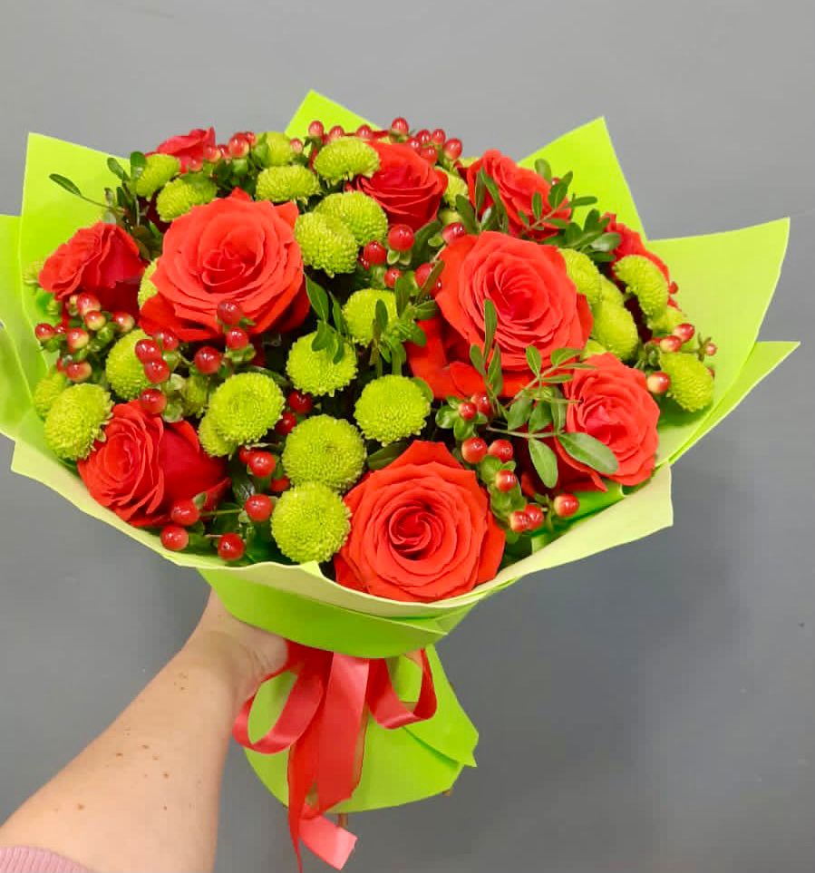 Букет цветов из: Хризантемы и Розы в Шарыпово