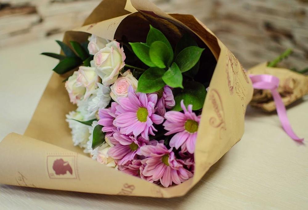 Букет цветов из: Розы и Хризантемы в Шарыпово