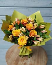 Букет цветов из:  Альстромерии и Розы в Шарыпово