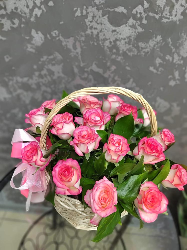 Цветочная композиция из Розы в корзине в Шарыпово