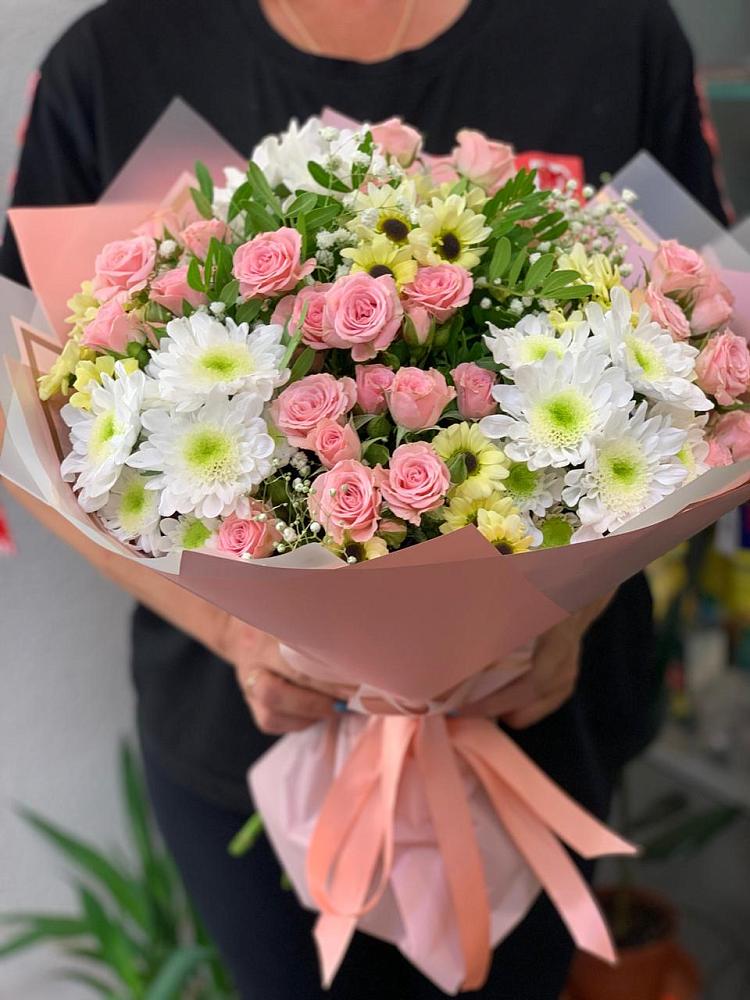 Букет цветов из: Розы и Хризантемы в Шарыпово