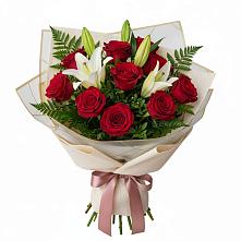 Букет цветов из:  Лилии и Розы в Шарыпово