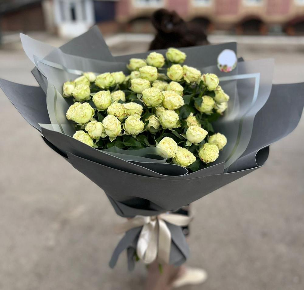 Белые кустовые розы Солинеро в Шарыпово Букет Белые кустовые розы Солинеро в Шарыпово