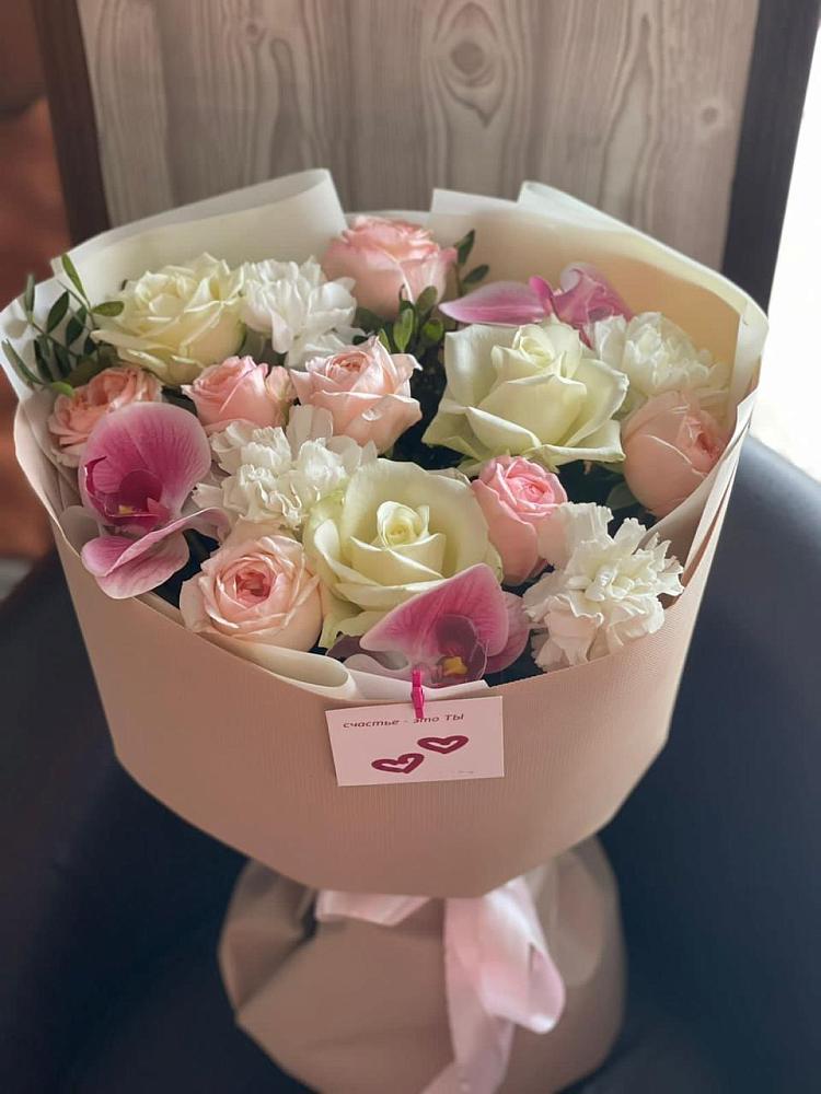 Букет цветов из: Орхидеи, Розы и Гвоздики в Шарыпово