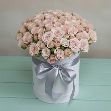 Цветочная композиция из Розы в шляпной коробке в Шарыпово