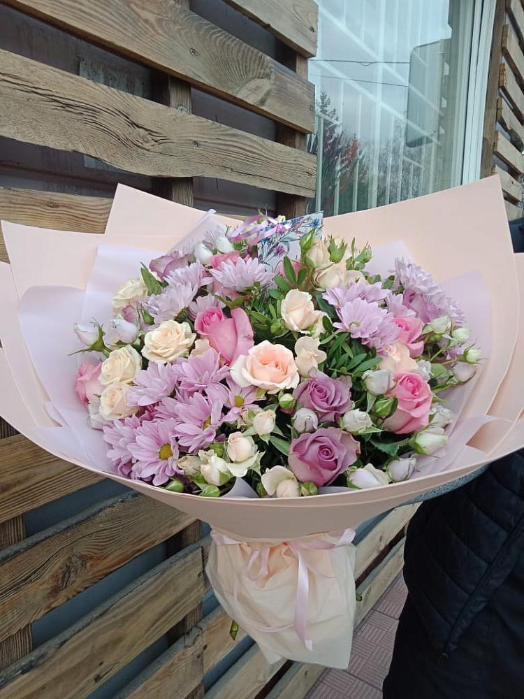 Букет цветов из: Розы и Хризантемы в Шарыпово