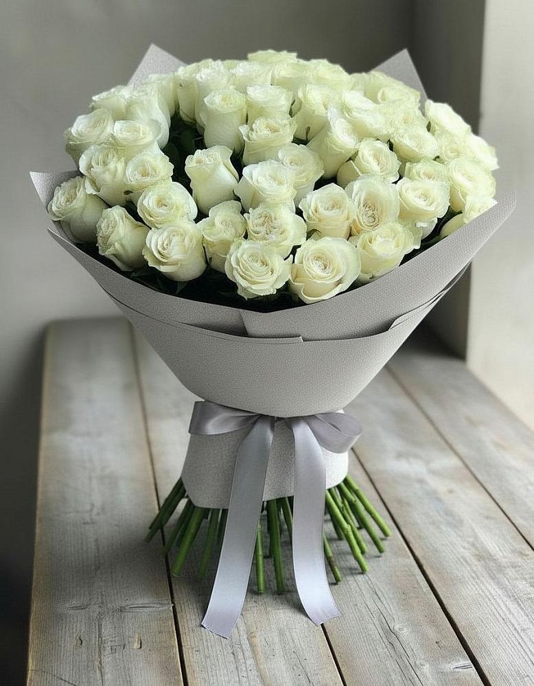 Букет 35 Белых роз в Шарыпово