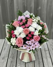 Букет цветов из:  Альстромерии, Гвоздики, Розы и Хризантемы в Шарыпово