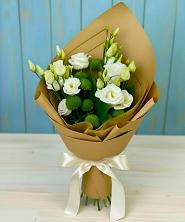 Букет цветов из:  Хризантемы и Лизиантусы в Шарыпово