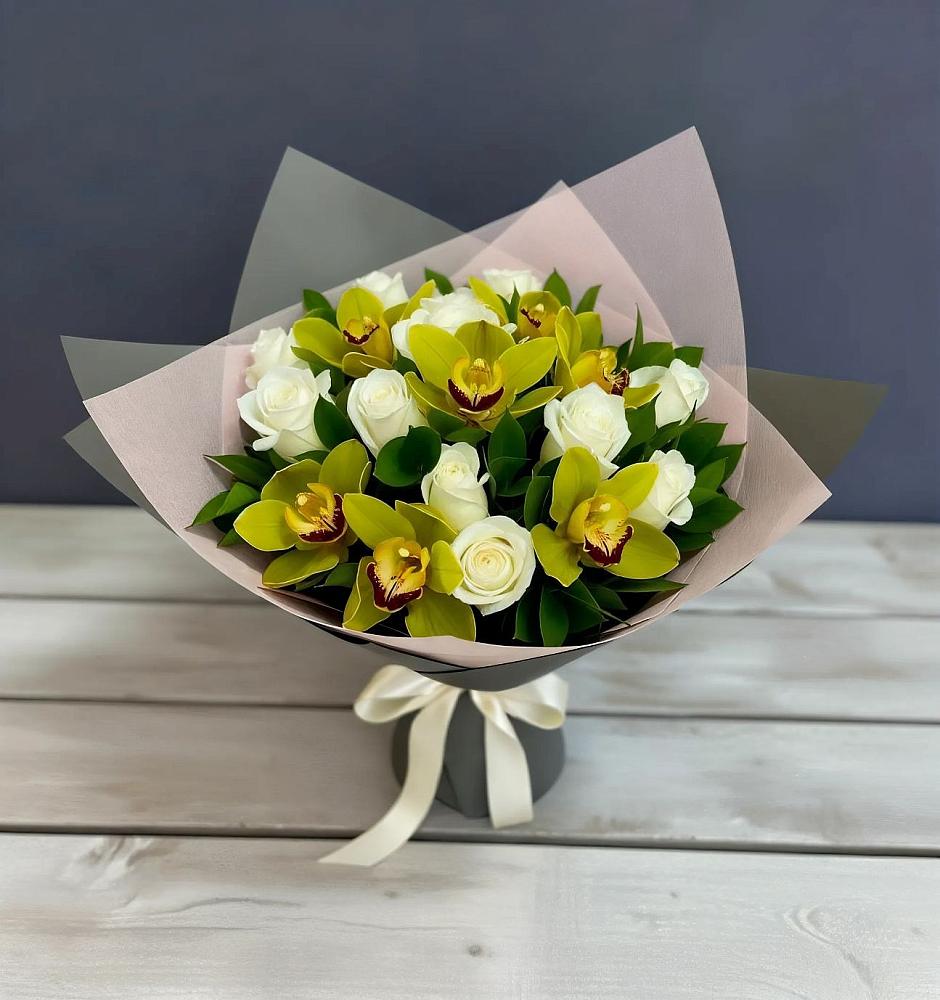 Букет цветов из: Орхидеи и Розы в Шарыпово