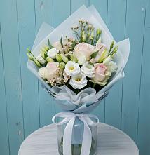 Букет цветов из:  Розы и Лизиантусы в Шарыпово