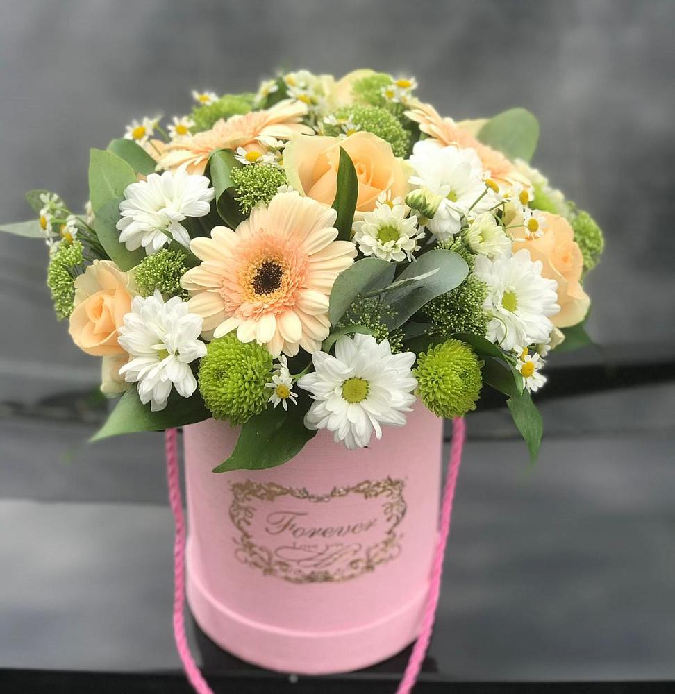 Цветочная композиция из Розы, Герберы и Хризантемы в шляпной коробке в Шарыпово