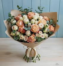 Букет цветов из:  Альстромерии и Розы в Шарыпово