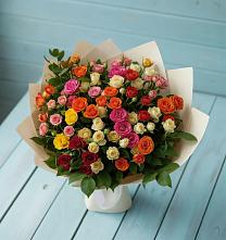 Букет Микс из разноцветных кустовых роз в Шарыпово