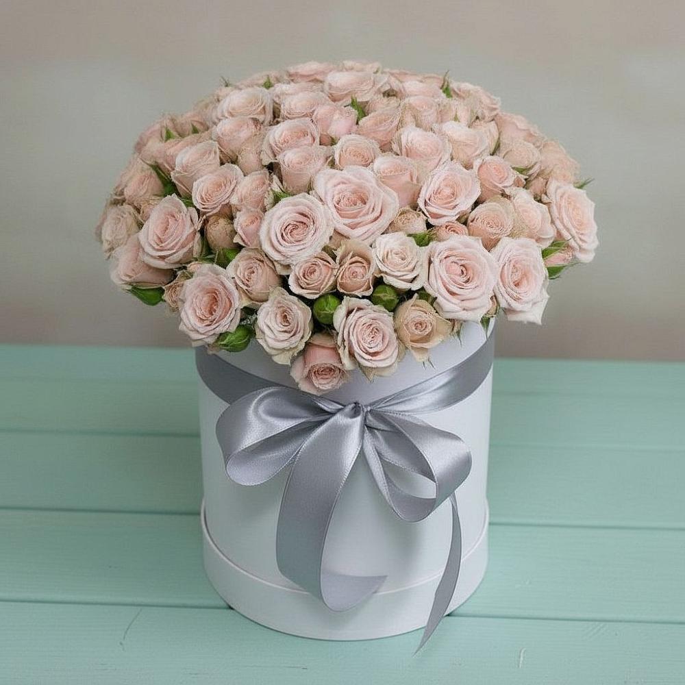 Цветочная композиция из Розы в шляпной коробке в Шарыпово